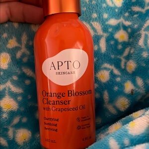 Apto Skincare Orange Blossom Cleanser